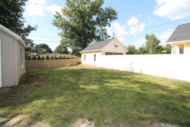 181 Kendall STREET, Burlington, WI 53105