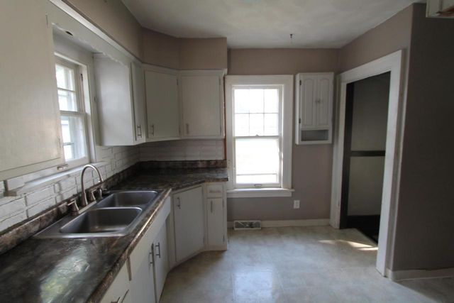 181 Kendall STREET, Burlington, WI 53105