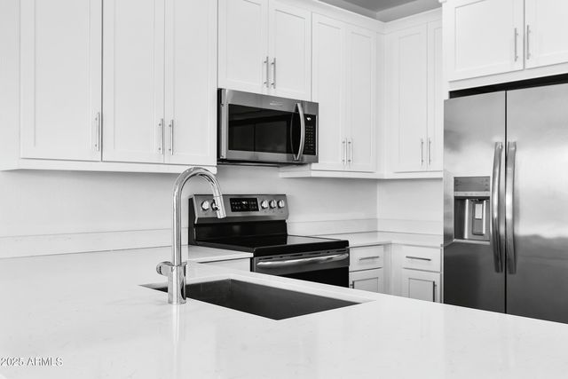 4172 E PINTO Drive, Gilbert, AZ 85296