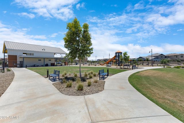 4172 E PINTO Drive, Gilbert, AZ 85296