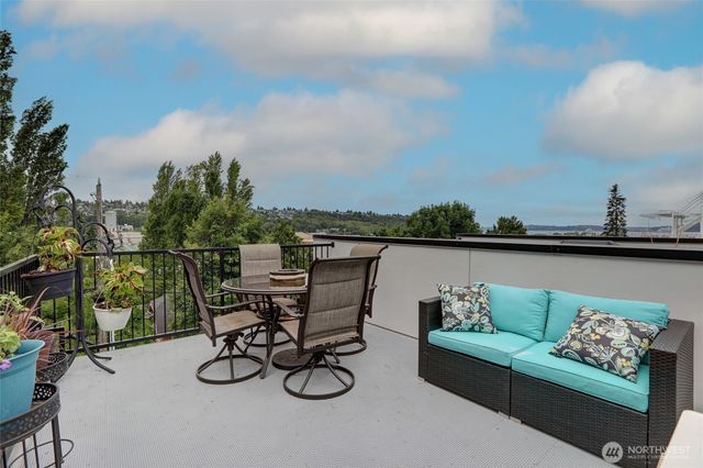 3854 22nd Avenue SW, Seattle, WA 98106