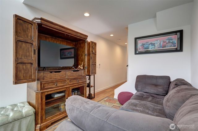 3854 22nd Avenue SW, Seattle, WA 98106