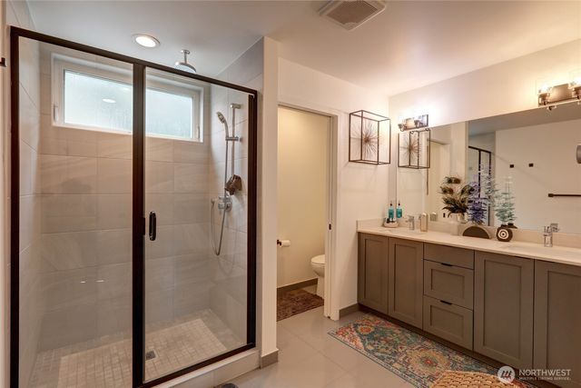 3854 22nd Avenue SW, Seattle, WA 98106