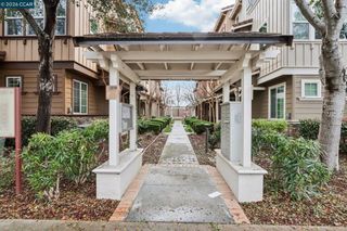 6759 S Mariposa Ln, Dublin, CA 94568