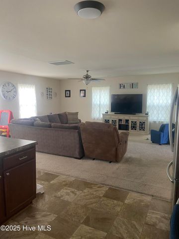 49 Patrick Henry Circle, Supply, NC 28462