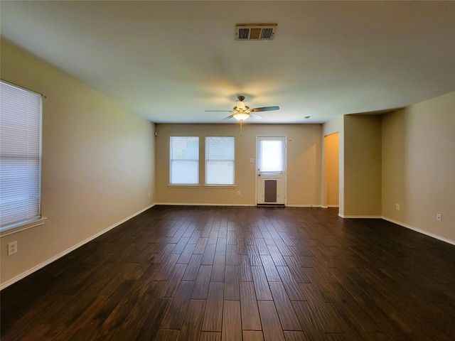 1433 Kramer Court, Burleson, TX 76028