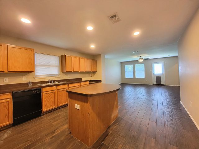 1433 Kramer Court, Burleson, TX 76028