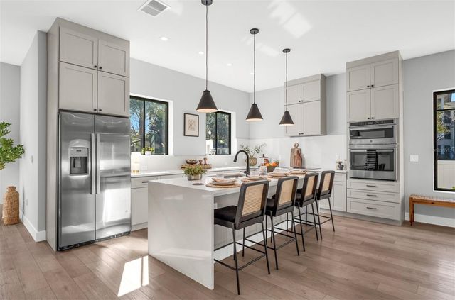 529 W PRINCETON STREET, Orlando, FL 32804