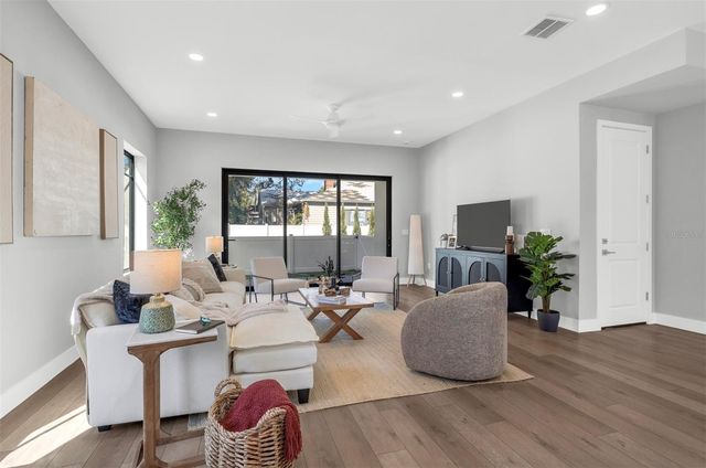 529 W PRINCETON STREET, Orlando, FL 32804