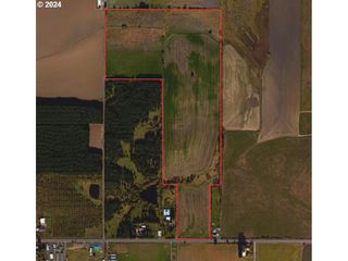 E Ellendale Ave 1402, Dallas, OR 97338