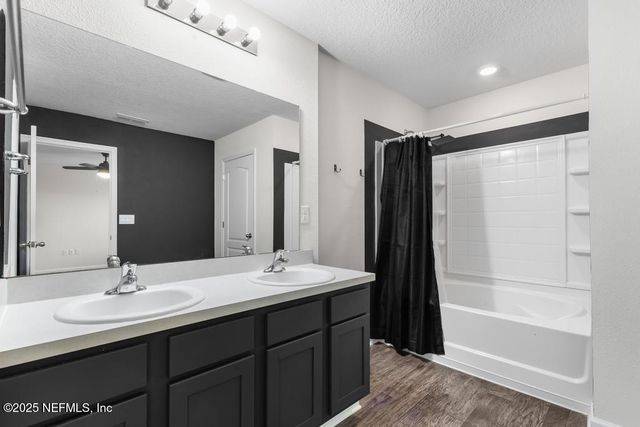 6476 BUCKING BRONCO Drive, Jacksonville, FL 32234