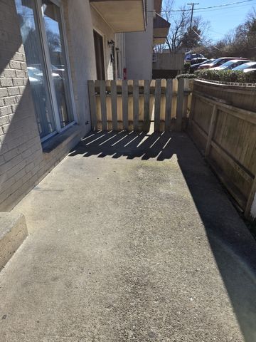 550 Harding Pl Apt C116, Nashville, TN 37211