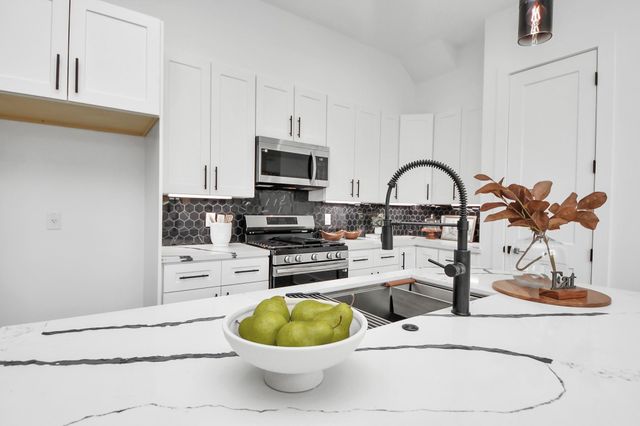 5029 Broom Street C, Houston, TX 77091