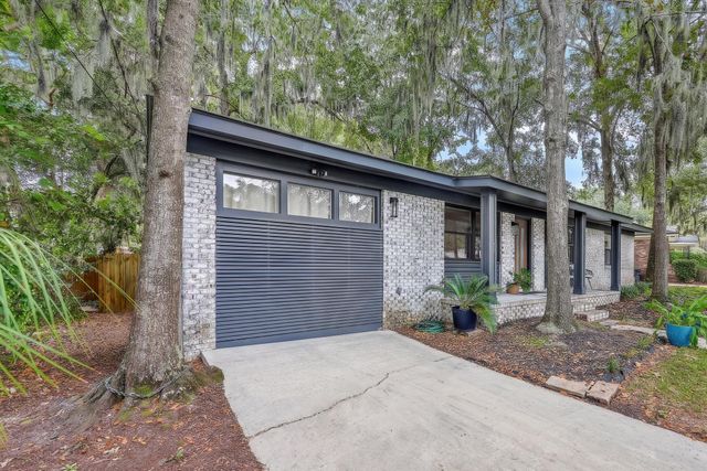 1203 Valley Drive, Hanahan, SC 29410