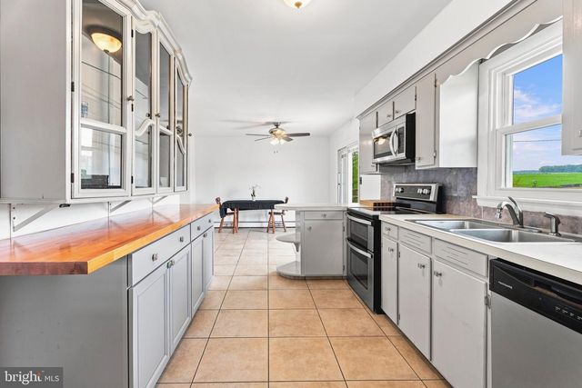 2914 HAMPSTEAD MEXICO RD, Hampstead, MD 21074