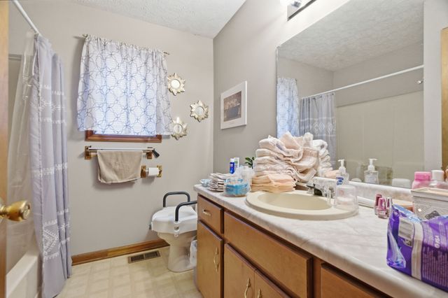 111 Gayla Ct, Portland, TN 37148