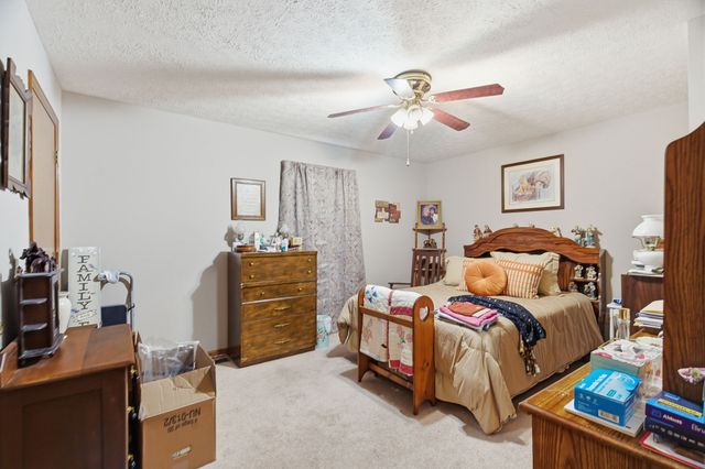 111 Gayla Ct, Portland, TN 37148