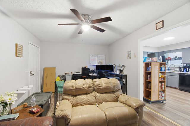 111 Gayla Ct, Portland, TN 37148