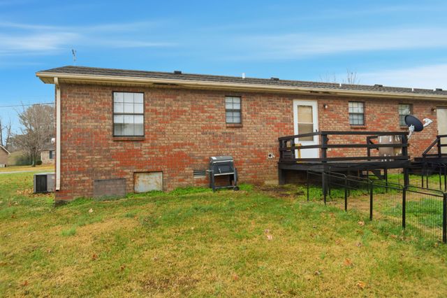 111 Gayla Ct, Portland, TN 37148