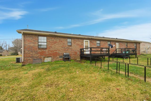 111 Gayla Ct, Portland, TN 37148