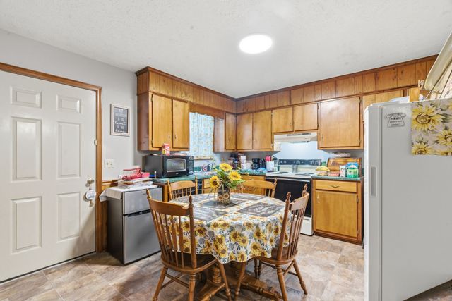 111 Gayla Ct, Portland, TN 37148