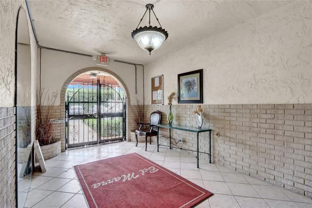 665 Enfield Street B20, Boca Raton, FL 33487