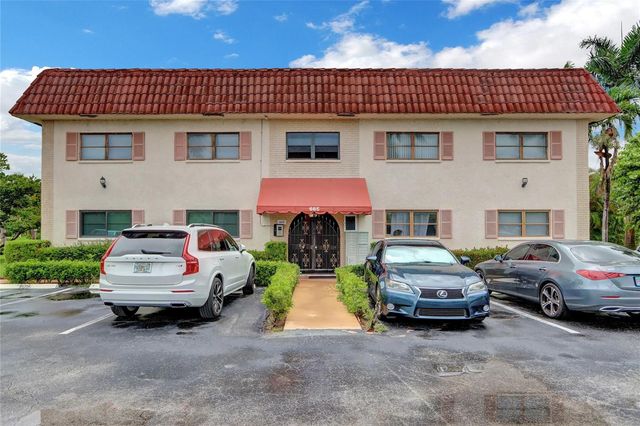 665 Enfield Street B20, Boca Raton, FL 33487