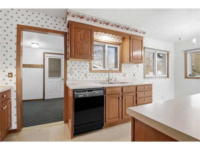 117 16th Street, Menomonie, WI 54751