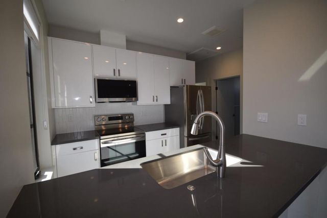 2228 Capitola Road, Santa Cruz, CA 95062