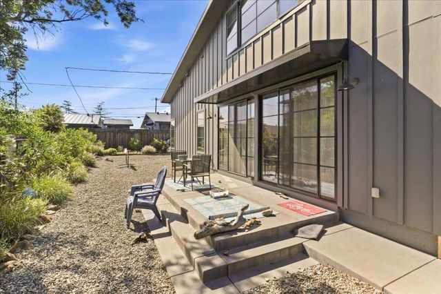 2228 Capitola Road, Santa Cruz, CA 95062