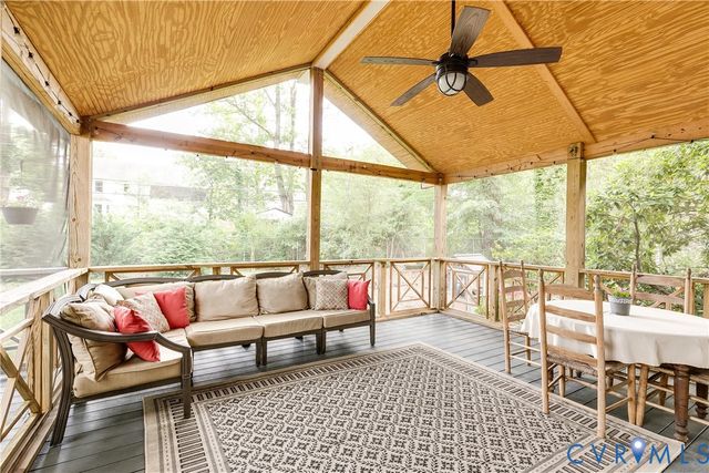 8907 Michaux Ln, Henrico, VA 23229