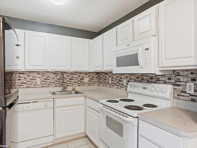 29740 Amy Lane, Chesterfield Twp, MI 48047