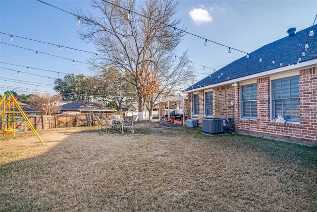 436 Crooked Lane, Mesquite, TX 75149