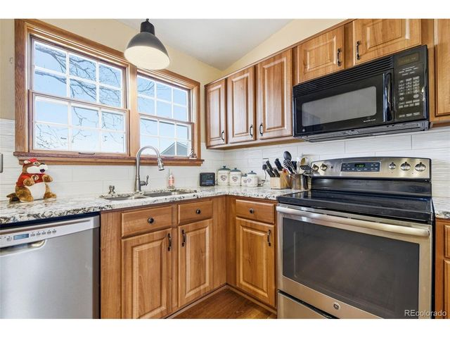 1554 Ervine Ave, Longmont, CO 80501