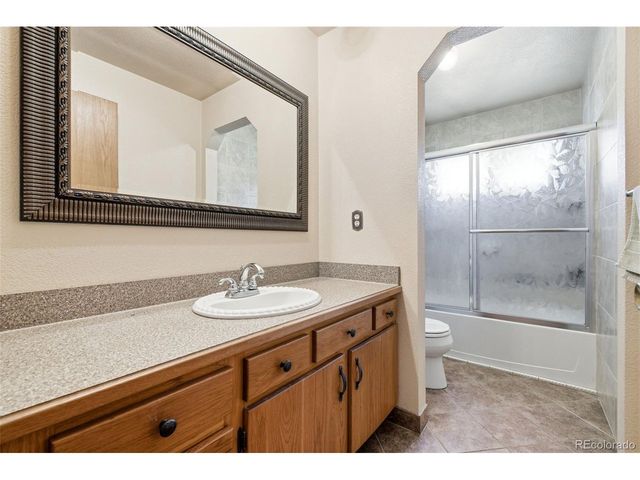 1554 Ervine Ave, Longmont, CO 80501