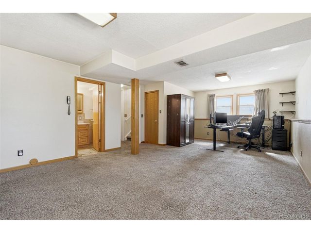 1554 Ervine Ave, Longmont, CO 80501