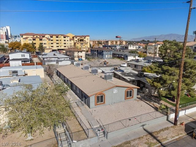 219 North 14th Street, Las Vegas, NV 89101