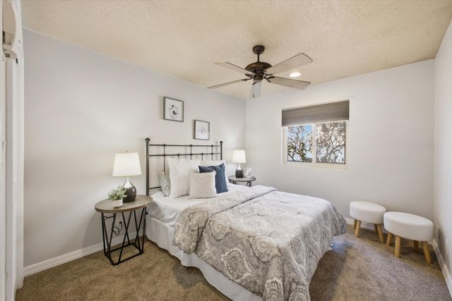 8900 Ortega Court NW, Los Ranchos, NM 87114