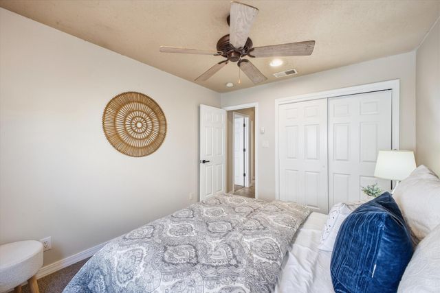 8900 Ortega Court NW, Los Ranchos, NM 87114