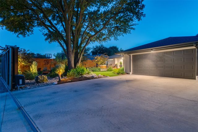 16046 Longvista Drive, Dallas, TX 75248