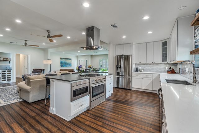 16046 Longvista Drive, Dallas, TX 75248