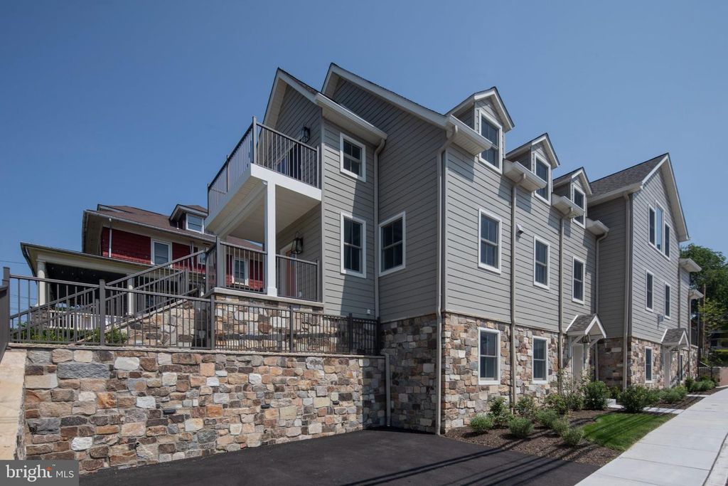 25-N RIDGE AVE #A, Ambler, PA 19002 — photo 4