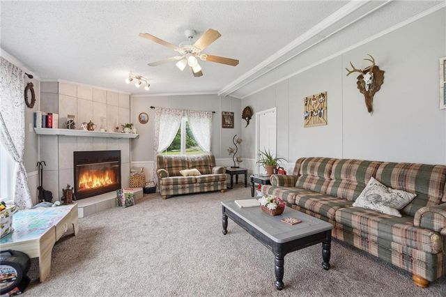 14933 Lakeshore Drive, Excelsior Springs, MO 64024