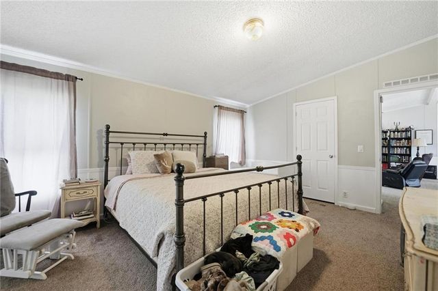 14933 Lakeshore Drive, Excelsior Springs, MO 64024