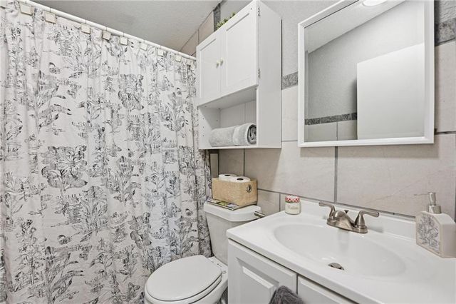 14933 Lakeshore Drive, Excelsior Springs, MO 64024