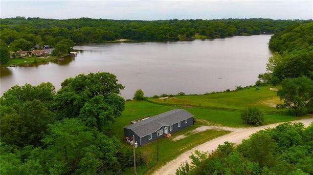 14933 Lakeshore Drive, Excelsior Springs, MO 64024