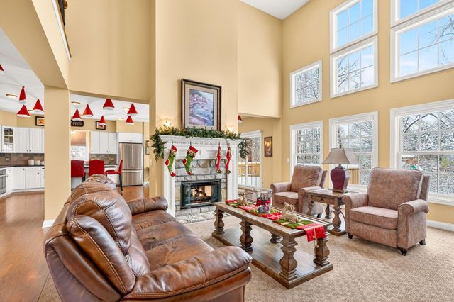 8159 Winchcombe Drive, Dublin, OH 43016