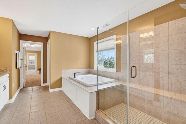 8159 Winchcombe Drive, Dublin, OH 43016