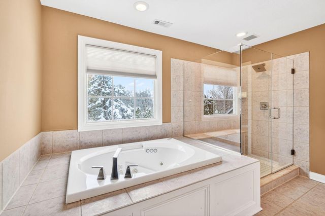 8159 Winchcombe Drive, Dublin, OH 43016