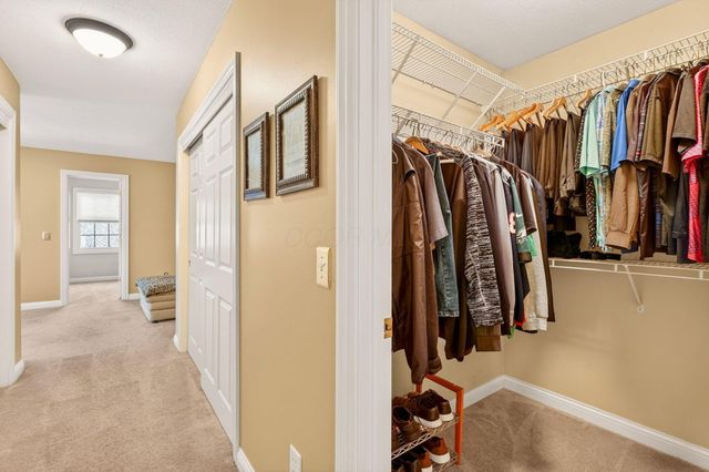 8159 Winchcombe Drive, Dublin, OH 43016